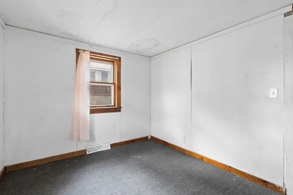 $340,000 | 6 Cardinal Avenue, Wareham, MA 02538