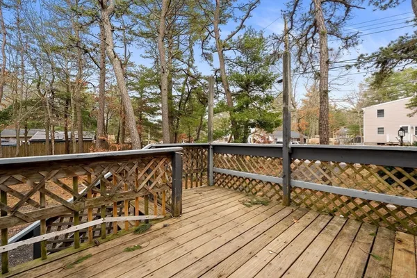 $340,000 | 6 Cardinal Avenue, Wareham, MA 02538