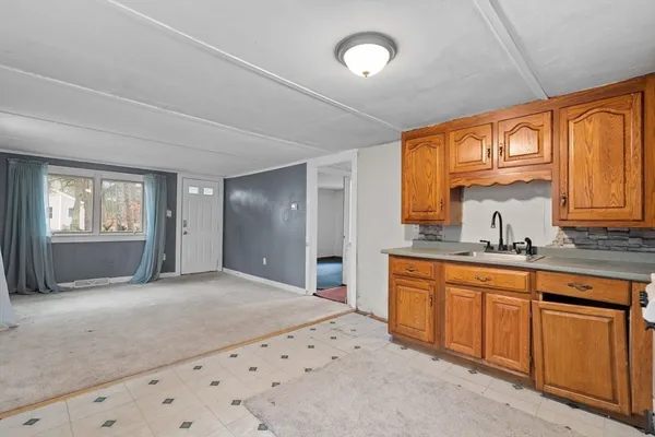 $340,000 | 6 Cardinal Avenue, Wareham, MA 02538