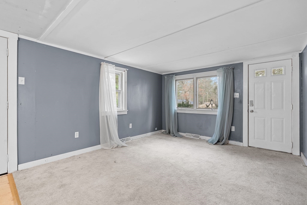 6 Cardinal Avenue Wareham, MA 02538 - Photo 8 of 27