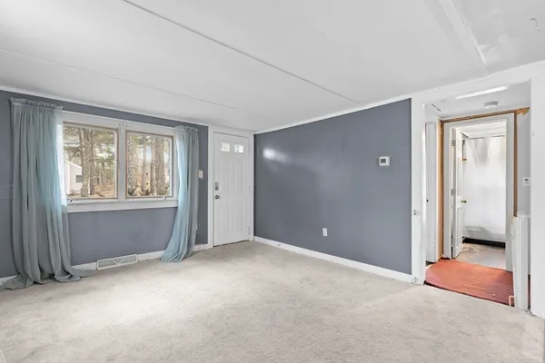 $340,000 | 6 Cardinal Avenue, Wareham, MA 02538