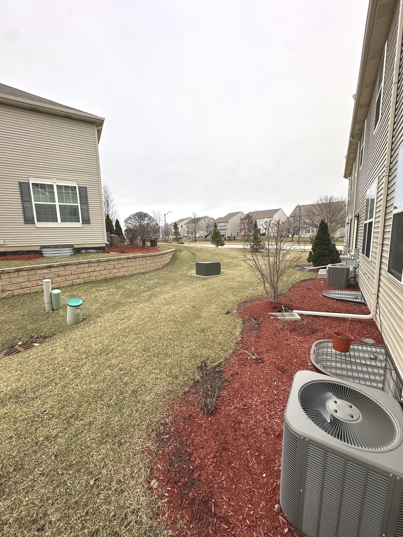 5102 Monroe Street Matteson, IL 60443 - Photo 52 of 54 a view of an outdoor space and yard