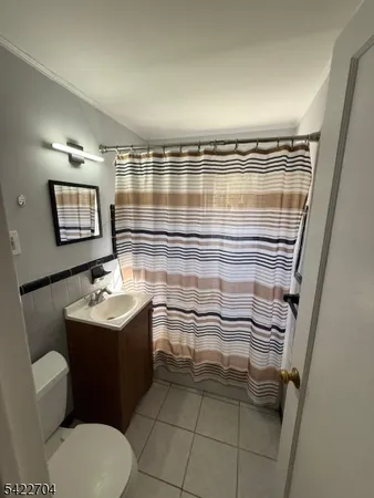 $3,400 | 429 Brookside Drive, Roselle, NJ 07203