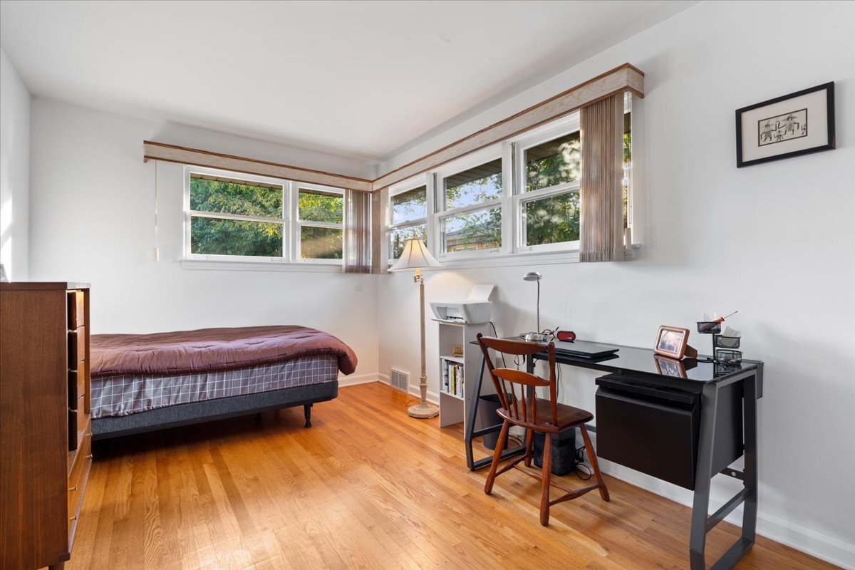 4443 Church Street Skokie, IL 60076 - Photo 13 of 21