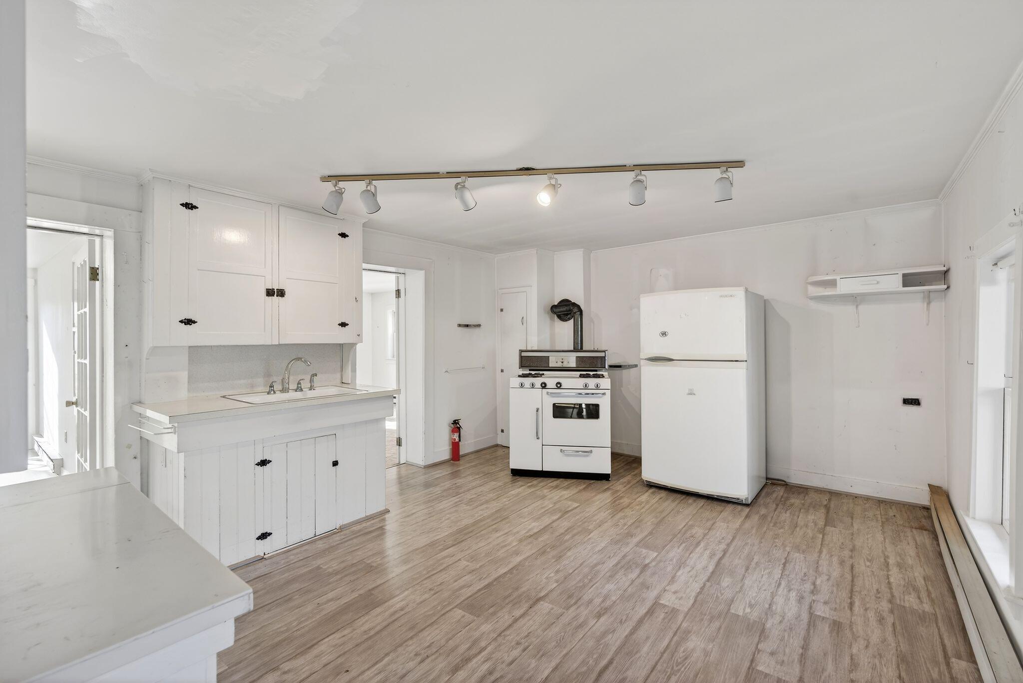 120 Lincoln Street Saco, ME 04072 - Photo 15 of 48 28_014_DSC08055
