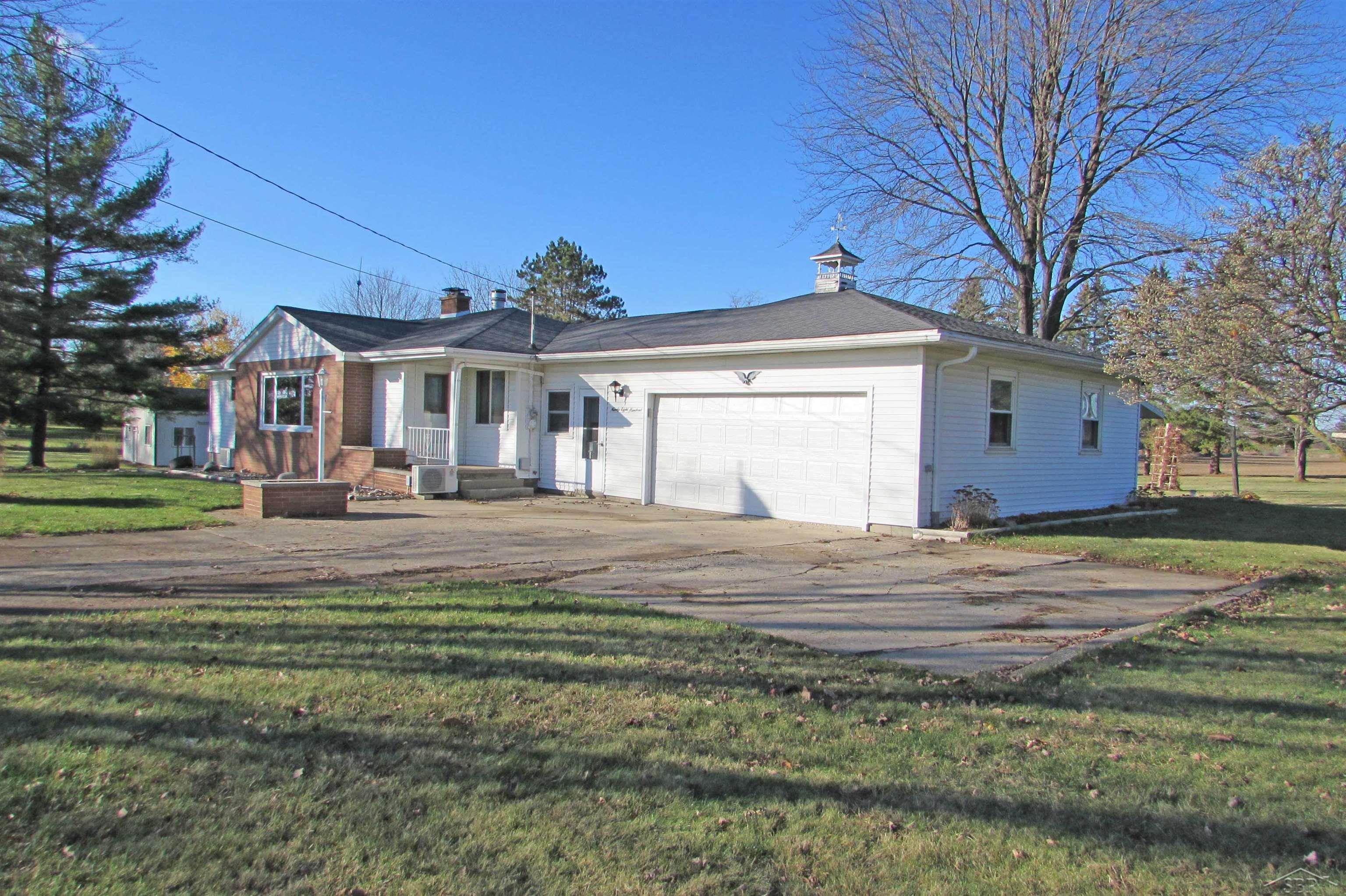 9800 Ferden Road Chesaning, MI 48616 - Photo 4 of 60