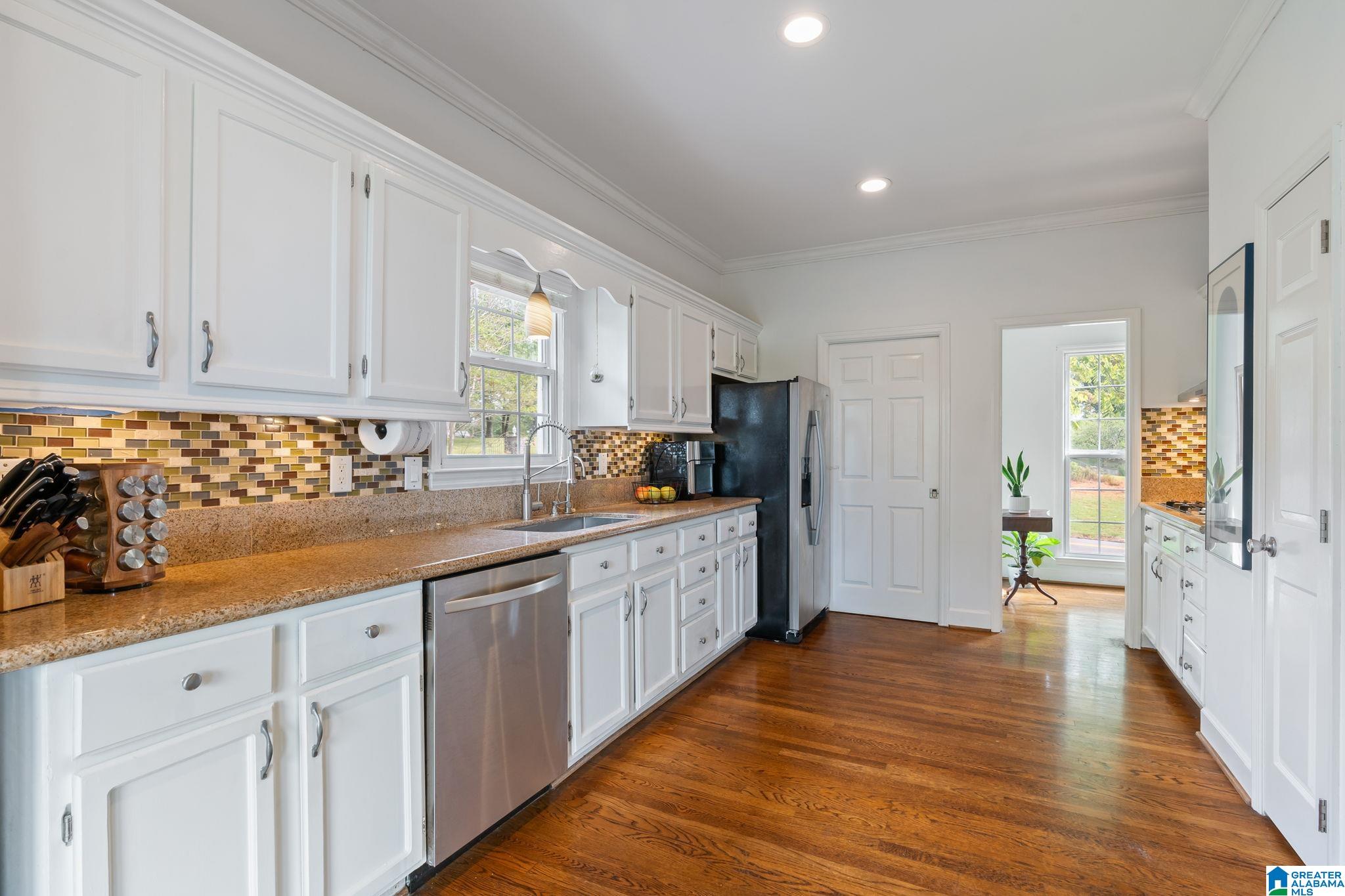 468 Shades Crest Road Bessemer, AL 35022 - Photo 18 of 64