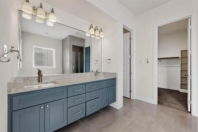 $3,400 | 404 Templeton Drive, Fort Worth, TX 76107