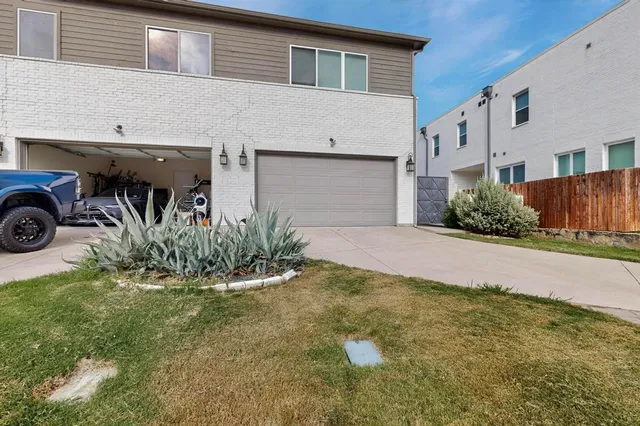 $3,400 | 404 Templeton Drive, Fort Worth, TX 76107