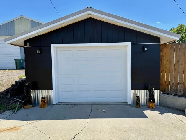 $365,000 | 502 Villard Avenue, Craigmont, ID 83523