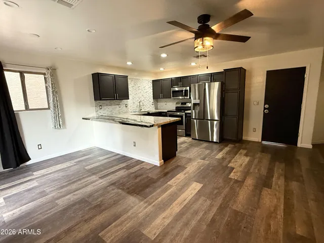 $1,950 | 15634 North 29th Way, Phoenix, AZ 85032