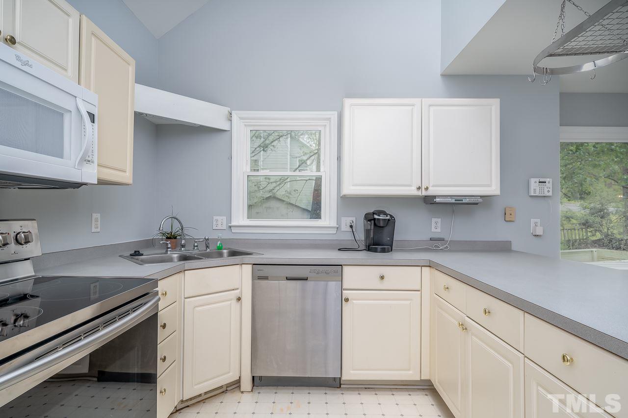 6916 Spring Drive Raleigh, NC 27613 - Photo 8 of 21