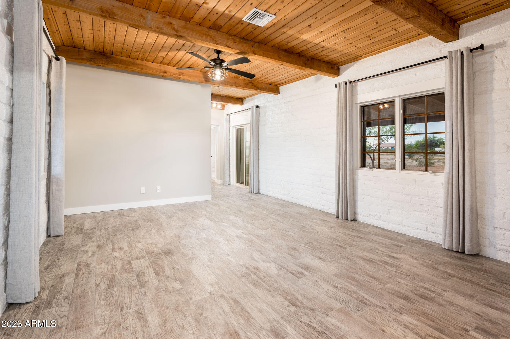 15670 West Skinner Road Surprise, AZ 85387 - Photo 8 of 48