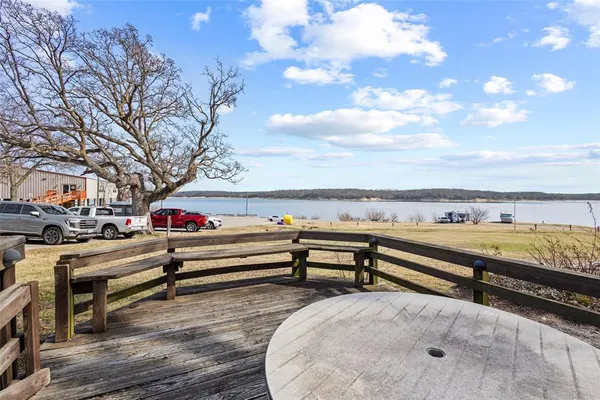 $199,000 | 28 Air Force Drive, Pottsboro, TX 75076