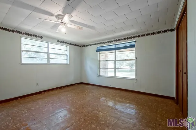 $225,000 | 11837 East Subdivision Road, Port Allen, LA 70767