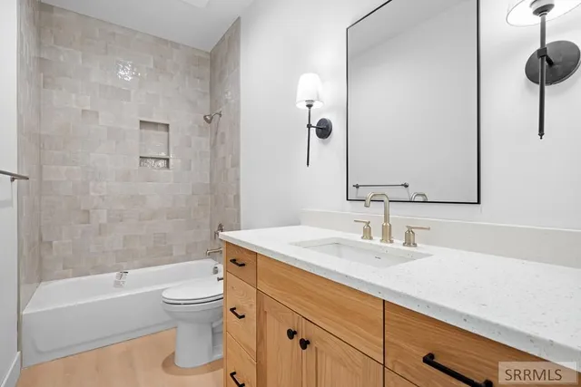 $850,000 | 5804 Dune Village Way, Idaho Falls, ID 83404