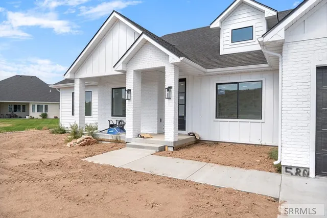 $850,000 | 5804 Dune Village Way, Idaho Falls, ID 83404