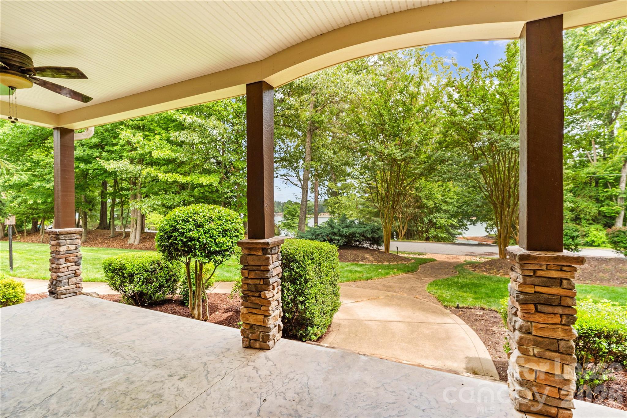 8994 Azalea Road Sherrills Ford, NC 28673 - Photo 4 of 48