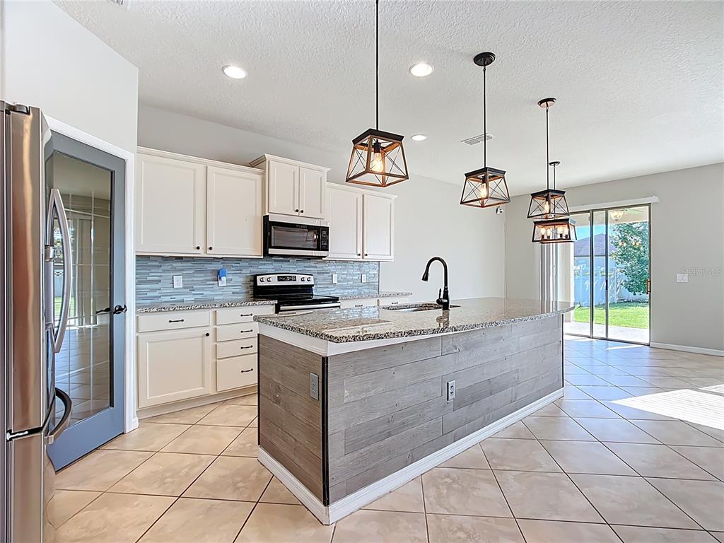 8843 Conway Road Polk City, FL 33868 - Photo 13 of 63