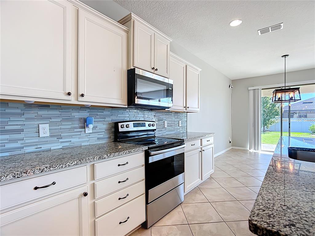 8843 Conway Road Polk City, FL 33868 - Photo 14 of 63