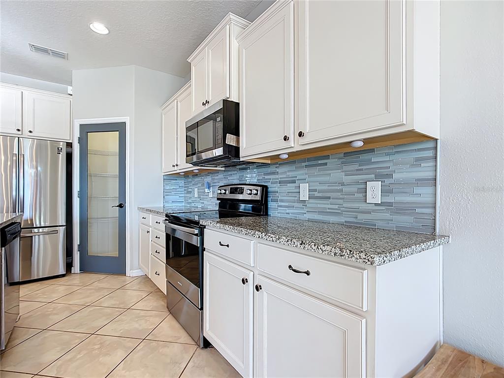 8843 Conway Road Polk City, FL 33868 - Photo 15 of 63