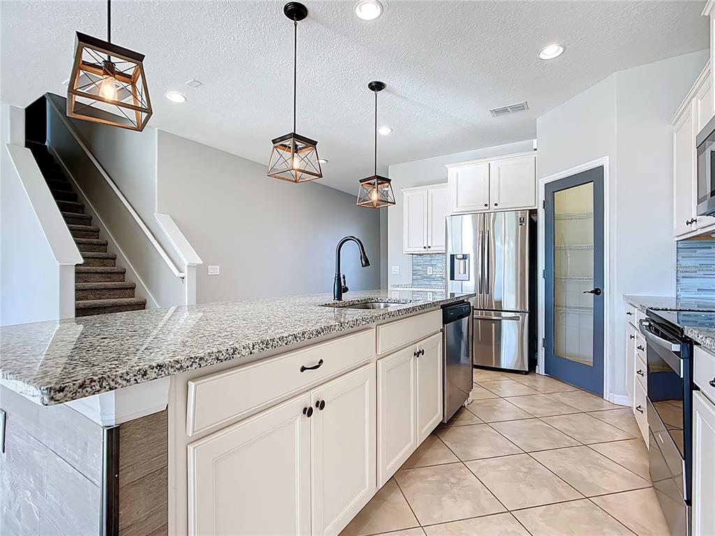 8843 Conway Road Polk City, FL 33868 - Photo 10 of 63