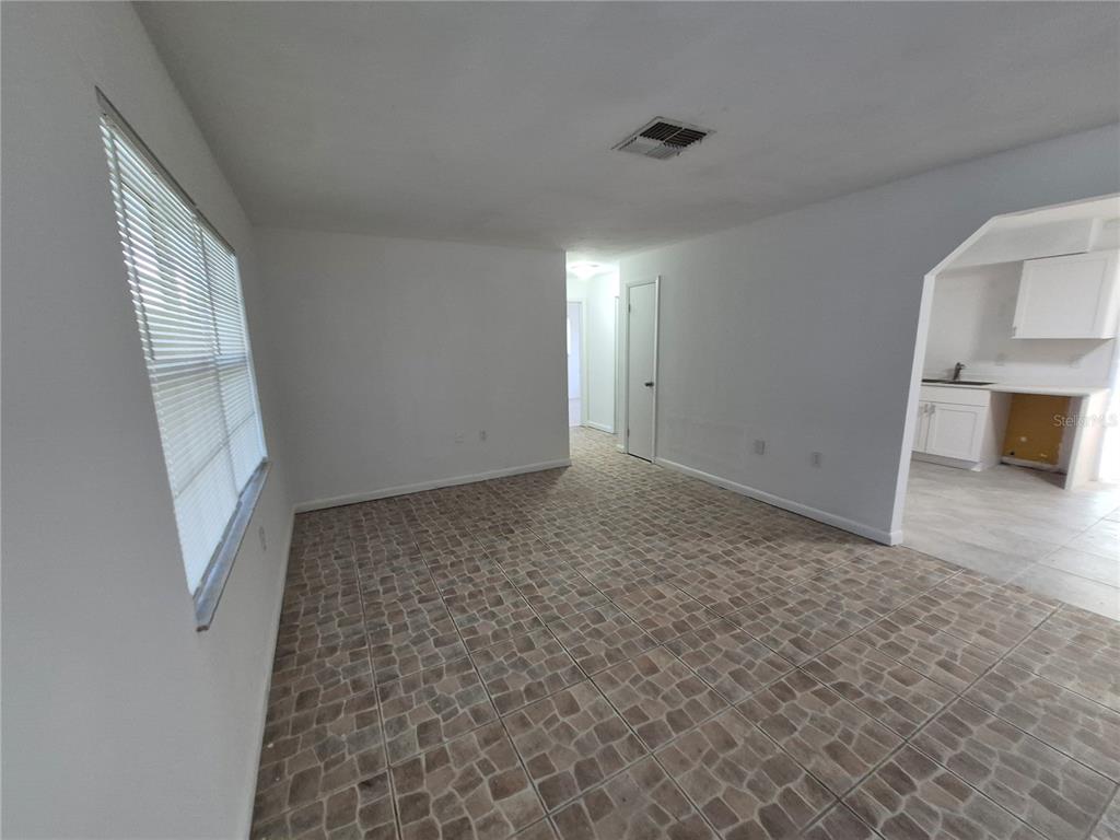 9 Michigan Street Beverly Hills, FL 34465 - Photo 4 of 7