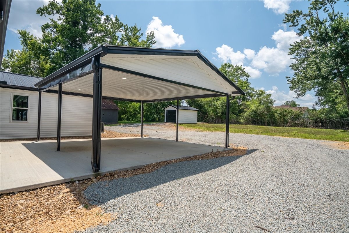 654 West Main Street Hohenwald, TN 38462 - Photo 26 of 34