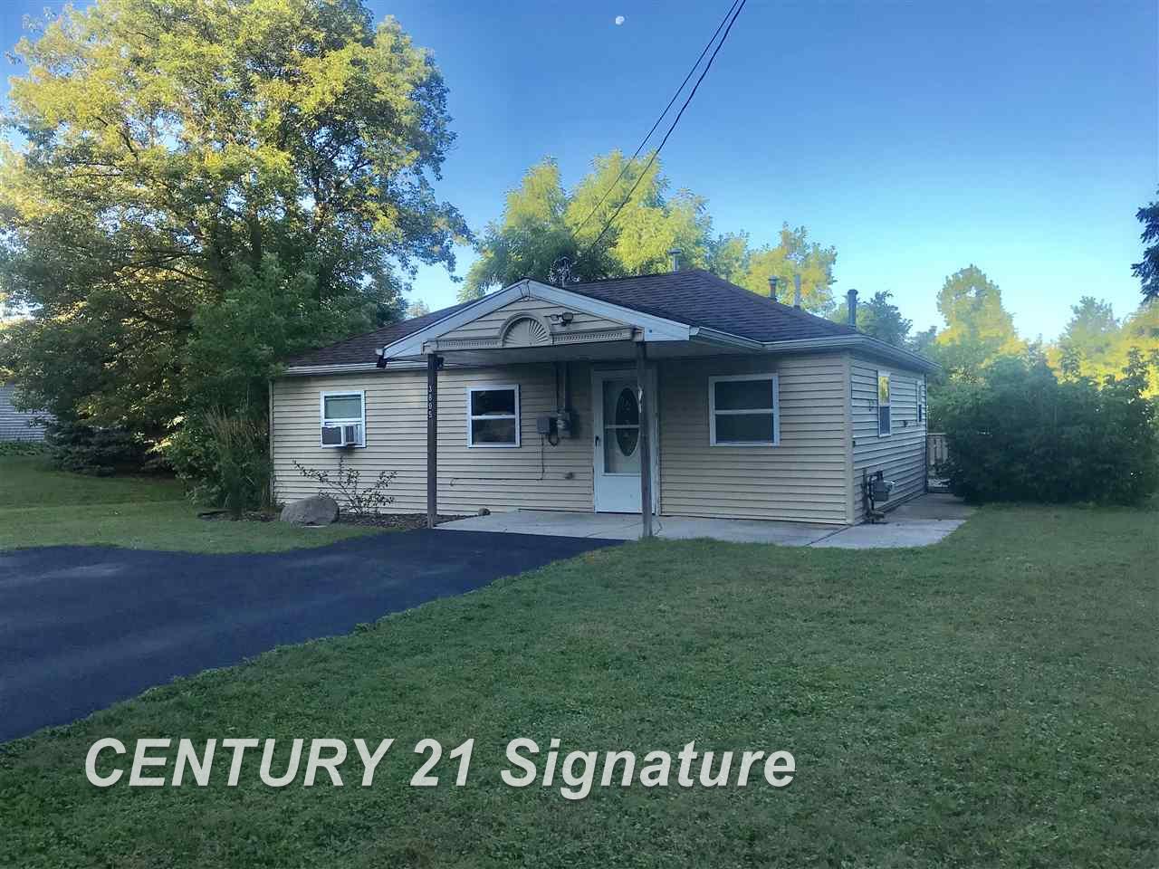 3895 Lone Road Freeland, MI 48623 - Photo 2 of 15 Gallery Image 2