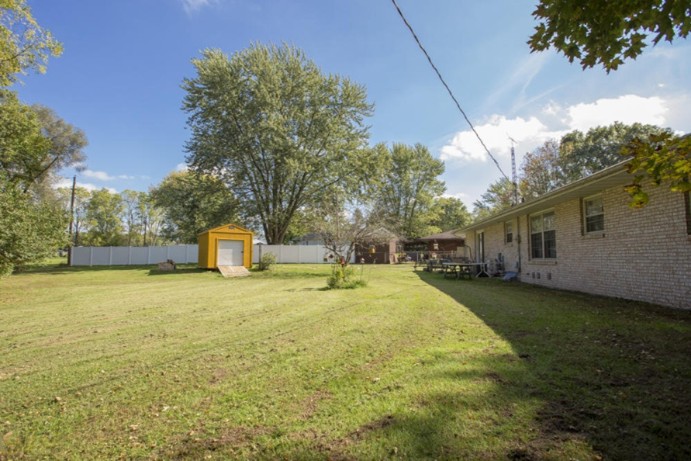 2202 Ruth Court Niles, MI 49120 - Photo 29 of 31 Backyard fence shed