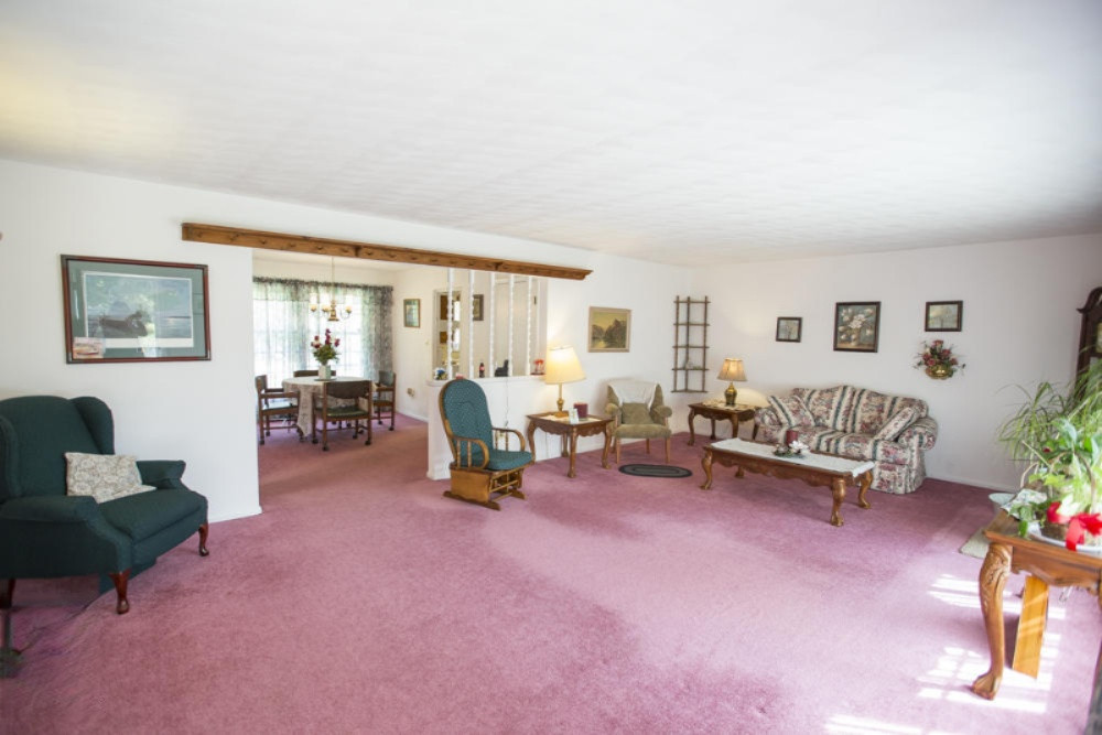 2202 Ruth Court Niles, MI 49120 - Photo 9 of 31 Living room