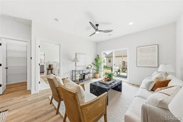 $285,000 | 160 B Field Crossing Drive, Highland, IL 62249