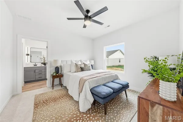 $285,000 | 160 B Field Crossing Drive, Highland, IL 62249