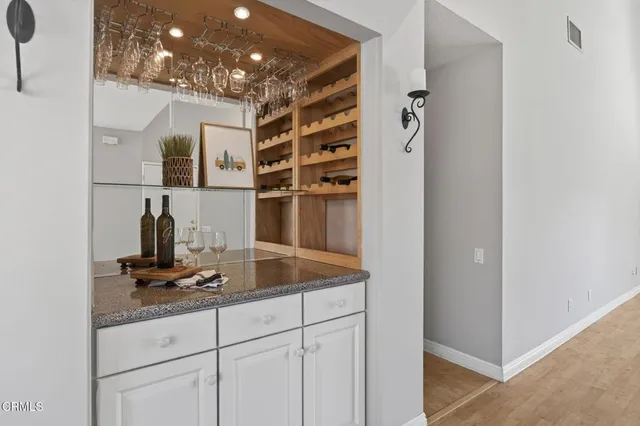 $549,500 | 25702 Vista Fairways Drive, Valencia, CA 91355