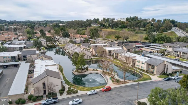 $549,500 | 25702 Vista Fairways Drive, Valencia, CA 91355