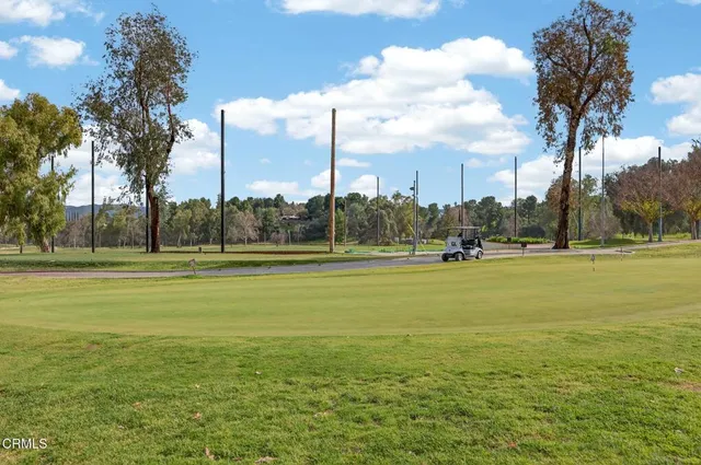 $549,500 | 25702 Vista Fairways Drive, Valencia, CA 91355