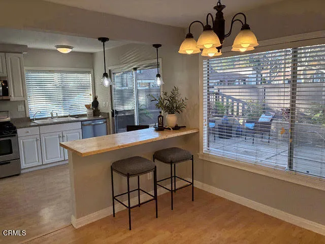 $549,500 | 25702 Vista Fairways Drive, Valencia, CA 91355