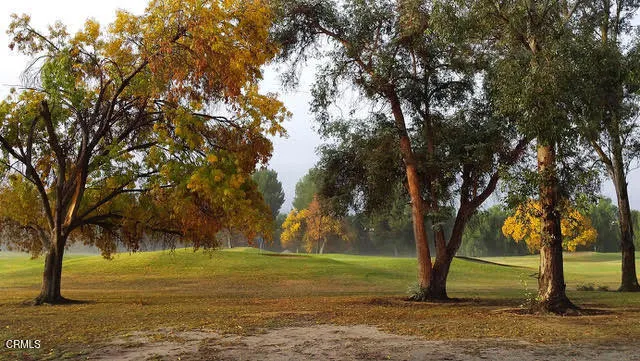 $549,500 | 25702 Vista Fairways Drive, Valencia, CA 91355