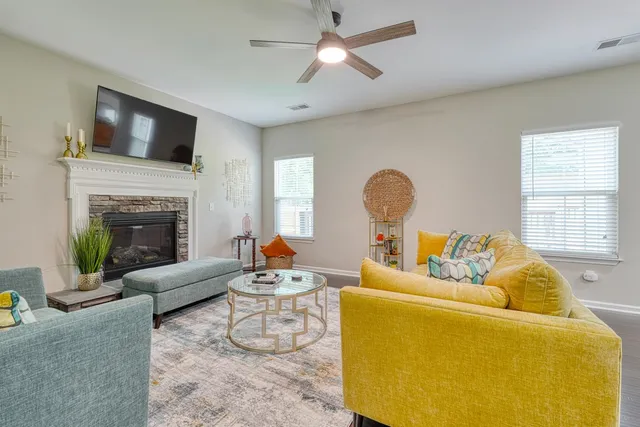 $329,900 | 654 Windward Lane, Duncan, SC 29334