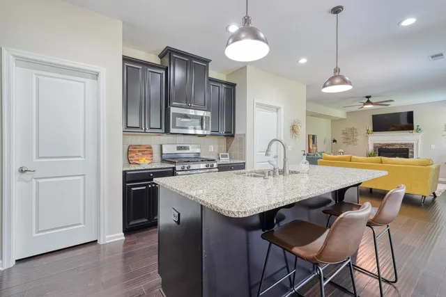 $329,900 | 654 Windward Lane, Duncan, SC 29334