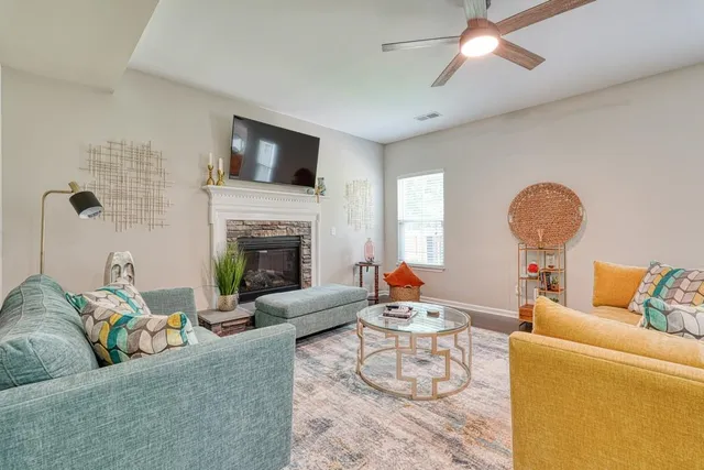 $329,900 | 654 Windward Lane, Duncan, SC 29334