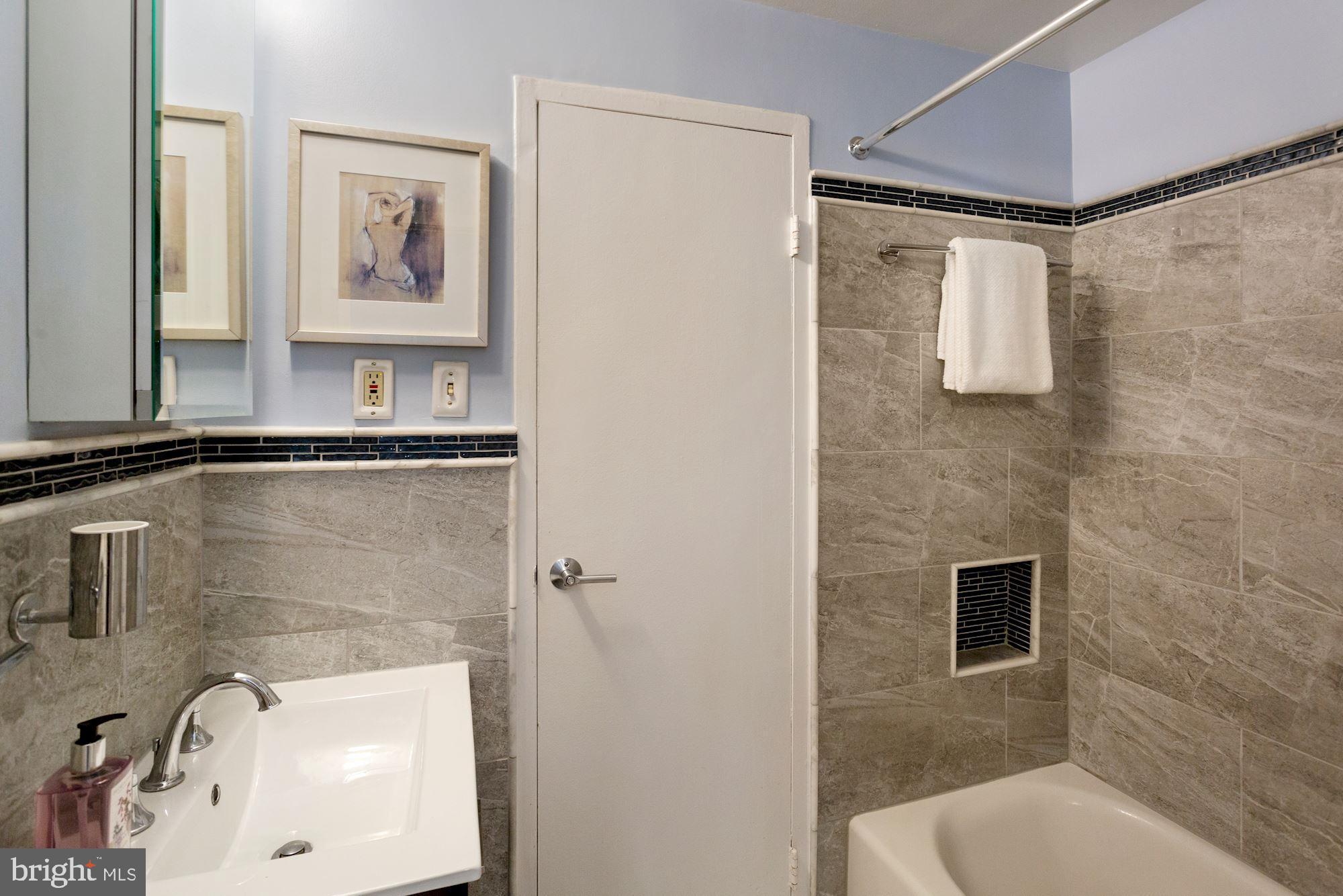 1669 Columbia Road Northwest, Unit 415 Washington, DC 20009 - Photo 11 of 18 Gallery Image 11