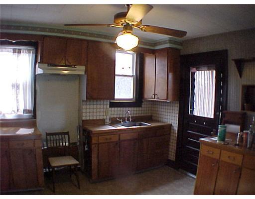 1120 Winfield Road Cabot, PA 16023 - Photo 4 of 13 Kitchen.