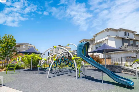 $999,000 | 9620 Seawind Way, Newark, CA 94560