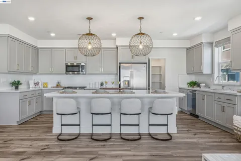 $999,000 | 9620 Seawind Way, Newark, CA 94560