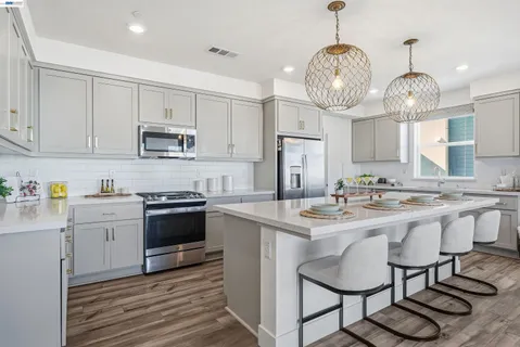 $999,000 | 9620 Seawind Way, Newark, CA 94560