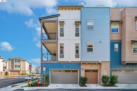 $999,000 | 9620 Seawind Way, Newark, CA 94560