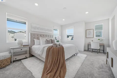 $999,000 | 9620 Seawind Way, Newark, CA 94560