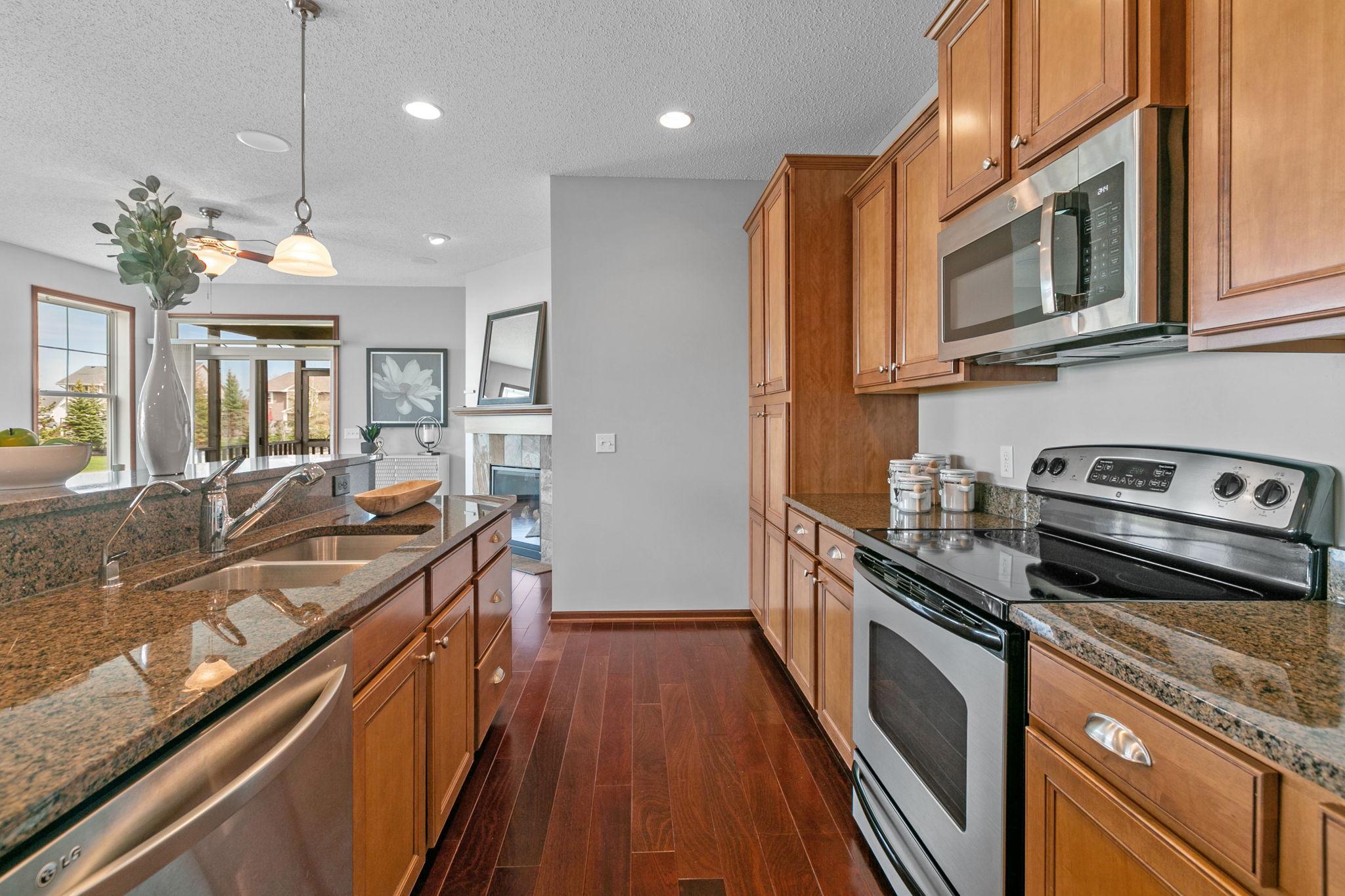 6248 Ranier Lane North Maple Grove, MN 55311 - Photo 7 of 46 Gallery Image 7