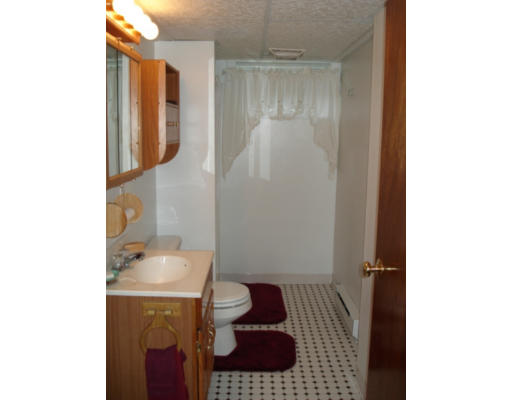 12 Robert Road Reading, MA 01867 - Photo 11 of 12